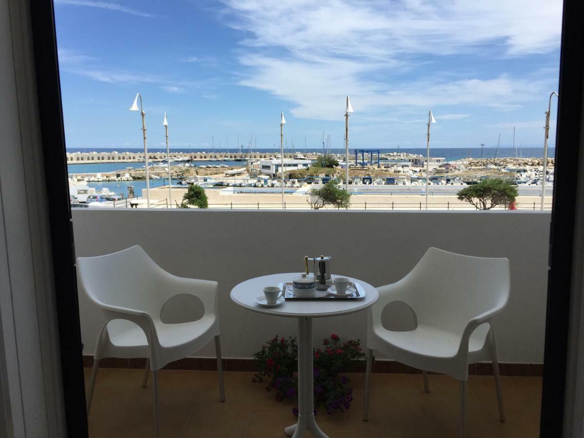 Casa Sul Mare - Wifi Free - Parcheggio Privato Lägenhet San Foca Exteriör bild